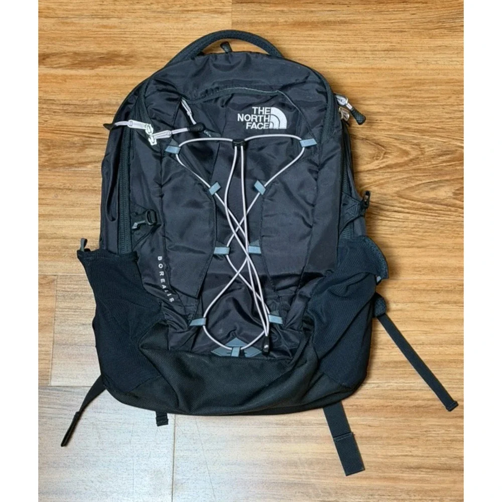 The North Face Women’s Borealis Backpack TNF Black Ashen Purple Lavender Bungee